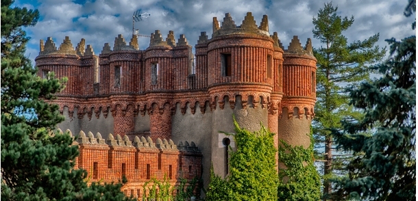 Palacio, Castillo-Observatorio y Jardines de Ocharan