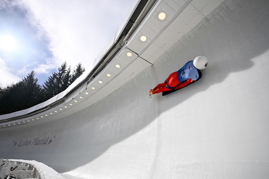 Adrián Rodríguez se prepara en Canadá y Estados Unidos